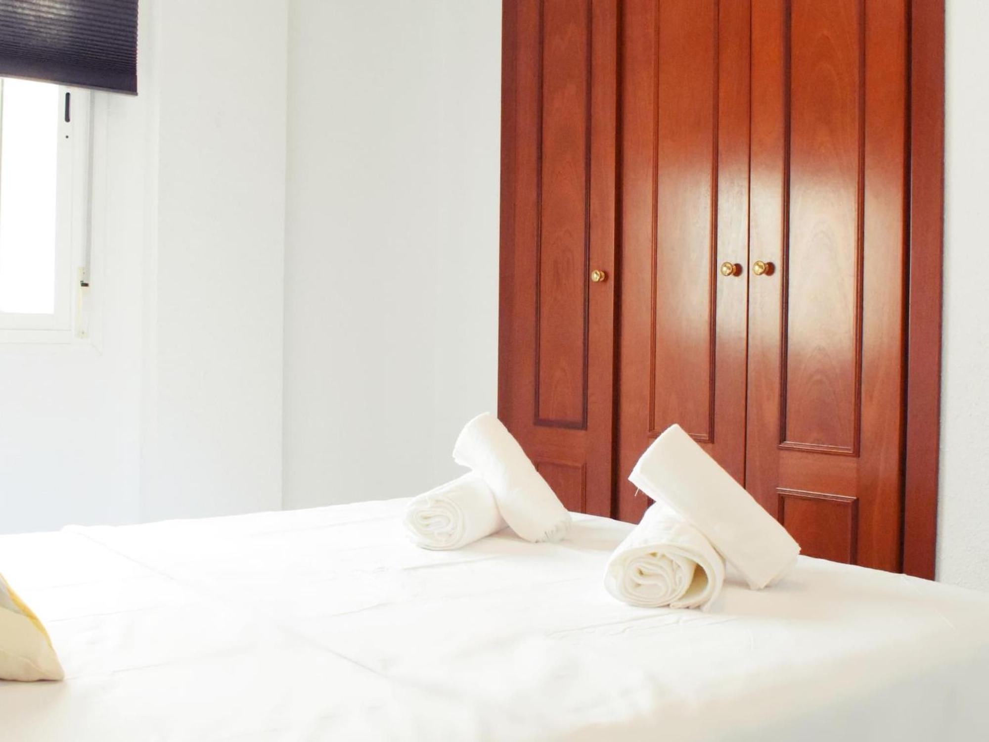 Fabuloso Apartamento Junto Al Soho Con Parking Privado Malaga Luaran gambar