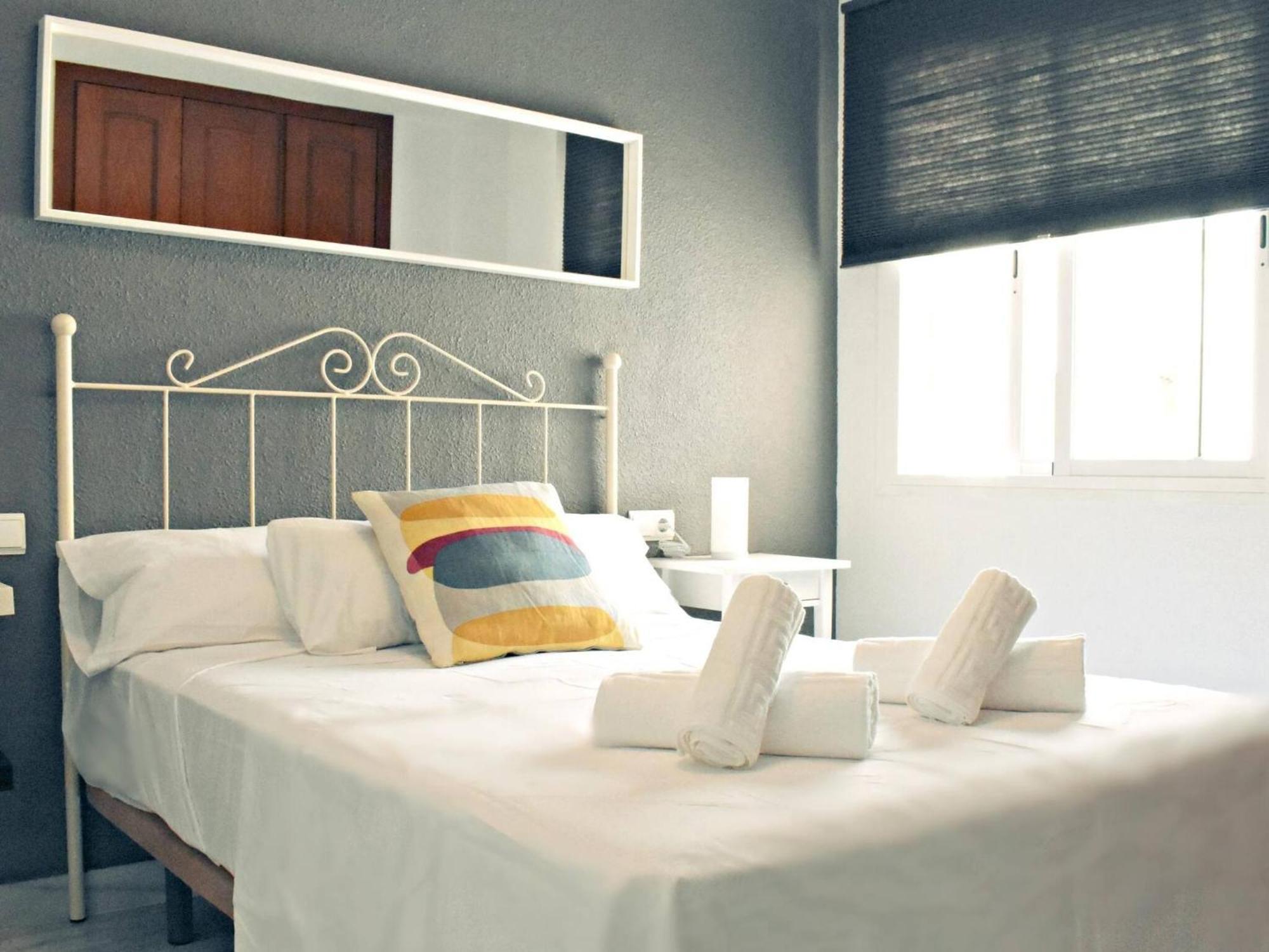 Fabuloso Apartamento Junto Al Soho Con Parking Privado Malaga Luaran gambar